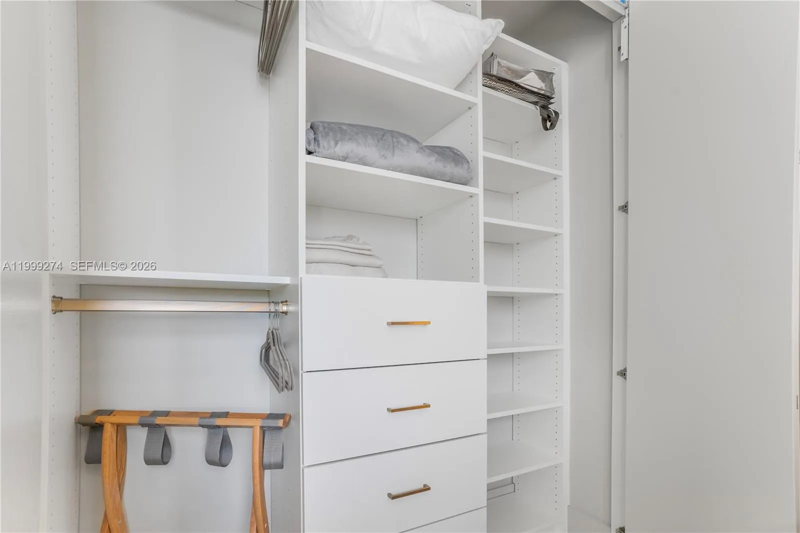 700 Ne 24 901, Miami, Florida 33137, Miami, Florida 33137, 4 Bedrooms Bedrooms, ,5 BathroomsBathrooms,Residential Lease,For Rent,700 Ne 24 901, Miami, Florida 33137,A11999274