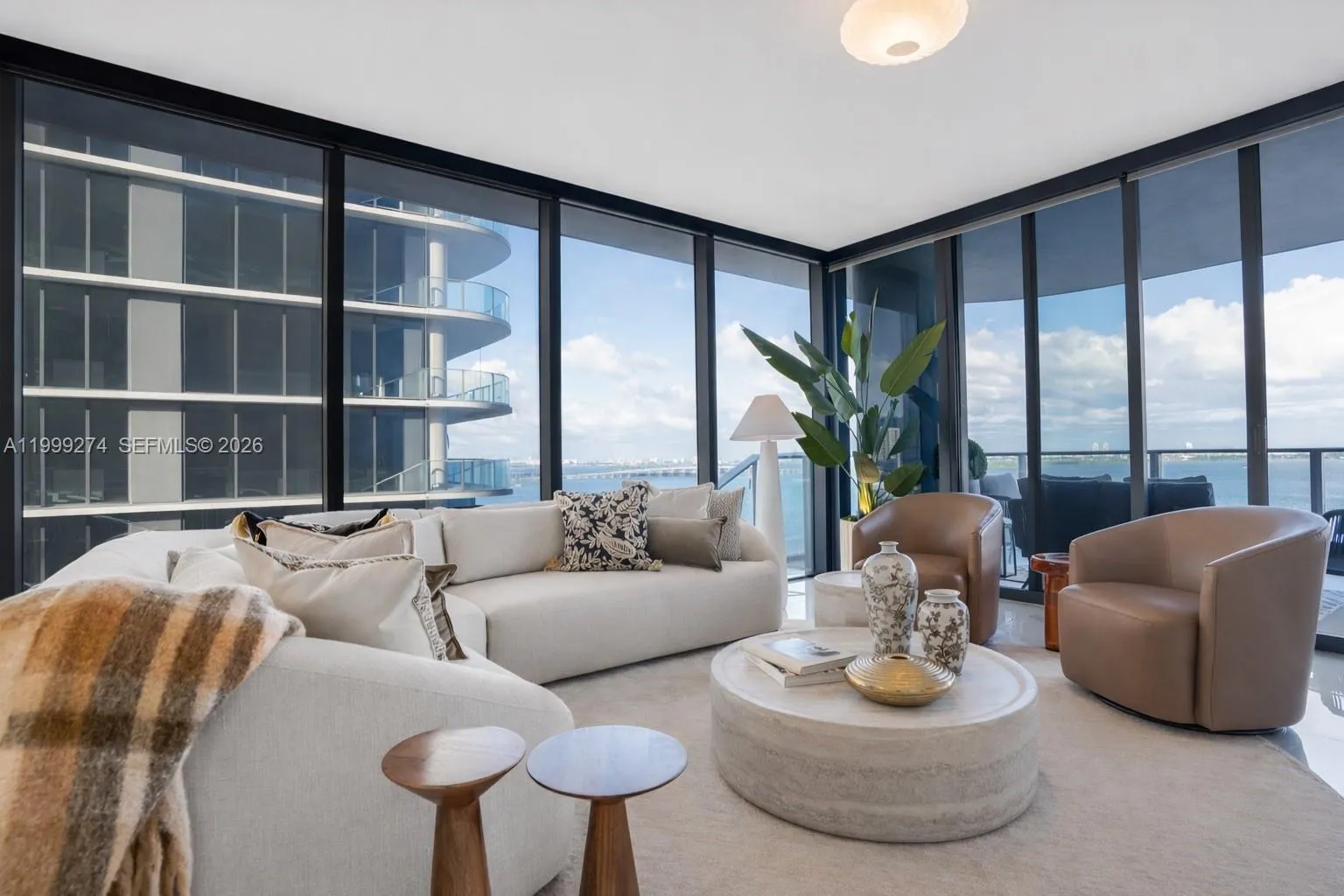 700 Ne 24 901, Miami, Florida 33137, Miami, Florida 33137, 4 Bedrooms Bedrooms, ,5 BathroomsBathrooms,Residential Lease,For Rent,700 Ne 24 901, Miami, Florida 33137,A11999274