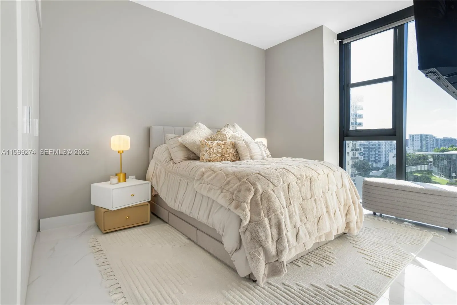 700 Ne 24 901, Miami, Florida 33137, Miami, Florida 33137, 4 Bedrooms Bedrooms, ,5 BathroomsBathrooms,Residential Lease,For Rent,700 Ne 24 901, Miami, Florida 33137,A11999274