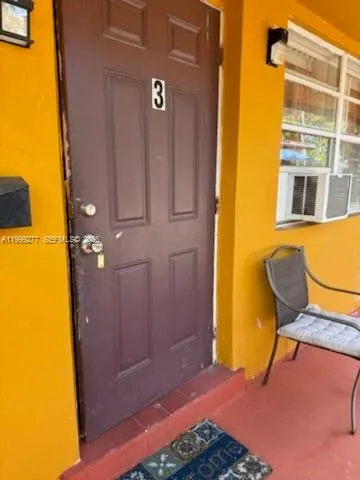 129 Se 5th St 1-4, Hallandale Beach, Florida 33009, Hallandale Beach, Florida 33009, ,Commercial Sale,For Sale,129 Se 5th St 1-4, Hallandale Beach, Florida 33009,A11999277