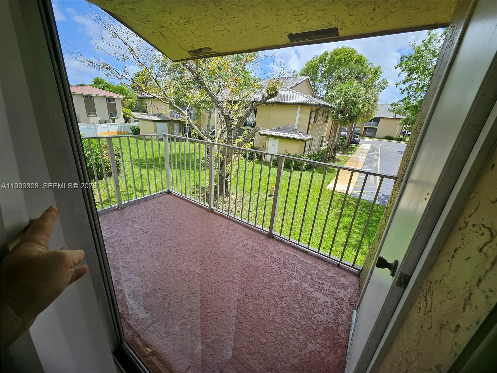 11582 Nw 44th St 11582, Coral Springs, Florida 330, Coral Springs, Florida 33065, 3 Bedrooms Bedrooms, ,2 BathroomsBathrooms,Residential Lease,For Rent,11582 Nw 44th St 11582, Coral Springs, Florida 330,A11999308