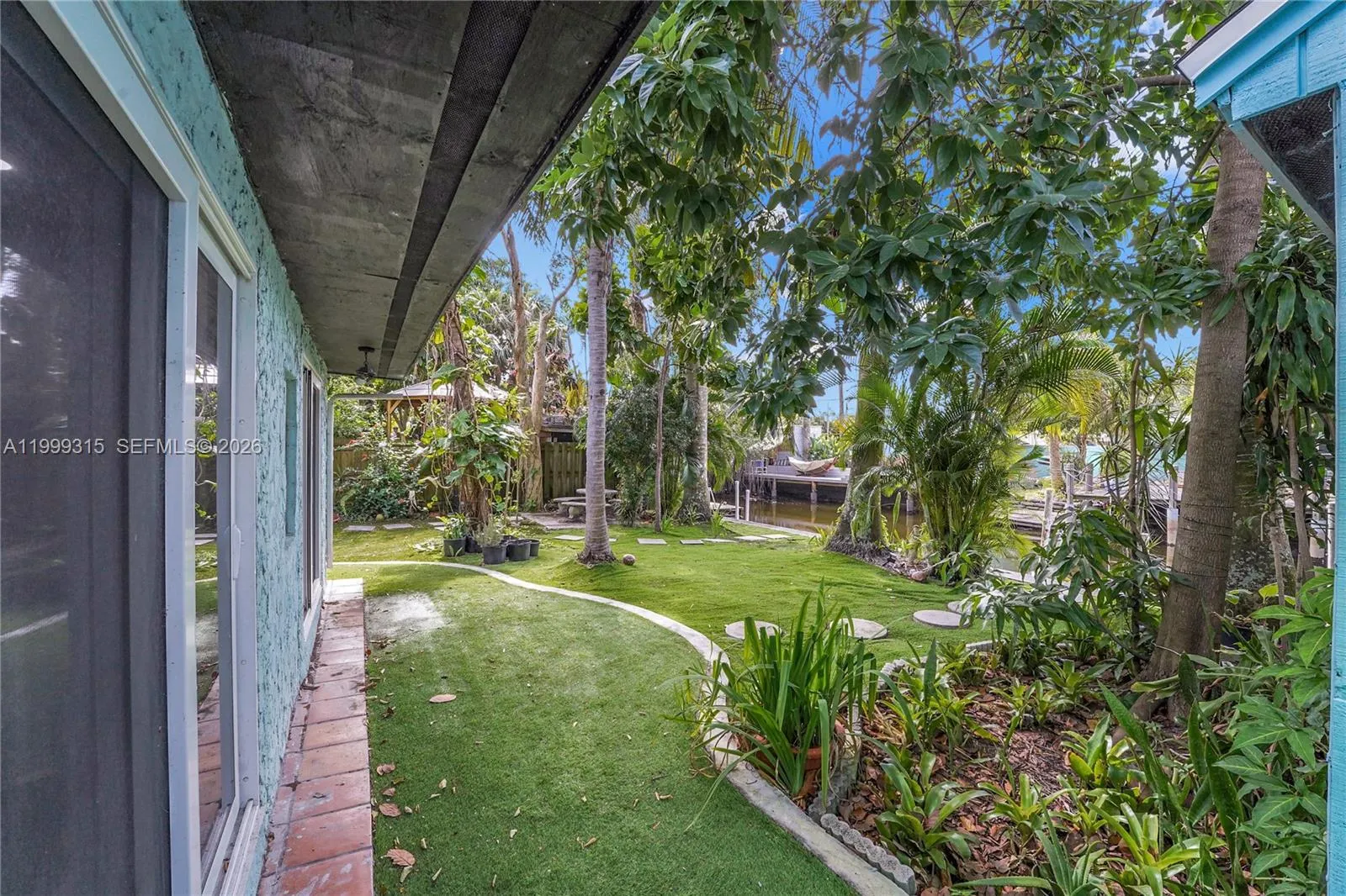 1137 Sw 8th Ave, Fort Lauderdale, Florida 33315, Fort Lauderdale, Florida 33315, 2 Bedrooms Bedrooms, ,2 BathroomsBathrooms,Residential Lease,For Rent,1137 Sw 8th Ave, Fort Lauderdale, Florida 33315,A11999315