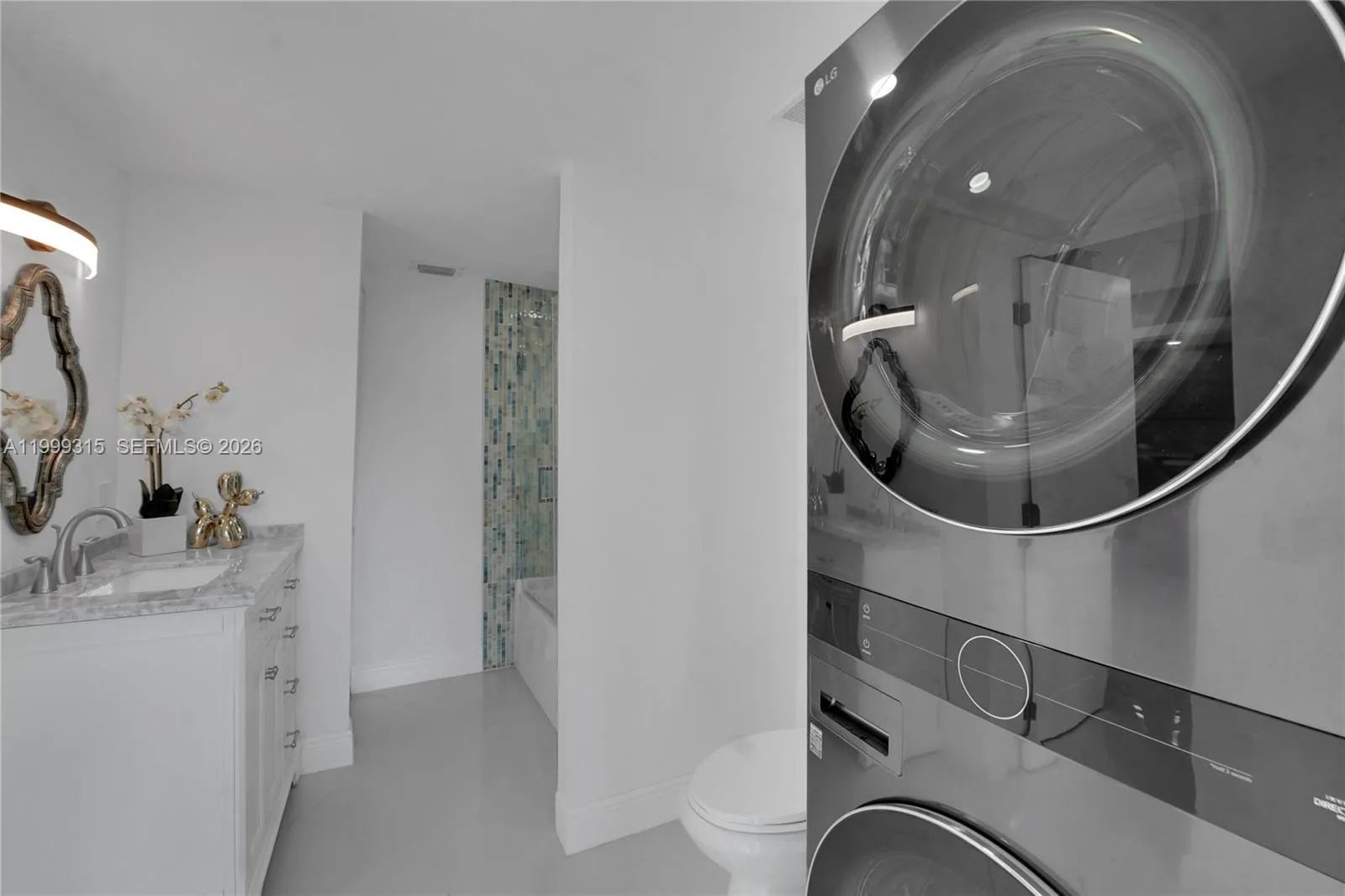 1137 Sw 8th Ave, Fort Lauderdale, Florida 33315, Fort Lauderdale, Florida 33315, 2 Bedrooms Bedrooms, ,2 BathroomsBathrooms,Residential Lease,For Rent,1137 Sw 8th Ave, Fort Lauderdale, Florida 33315,A11999315