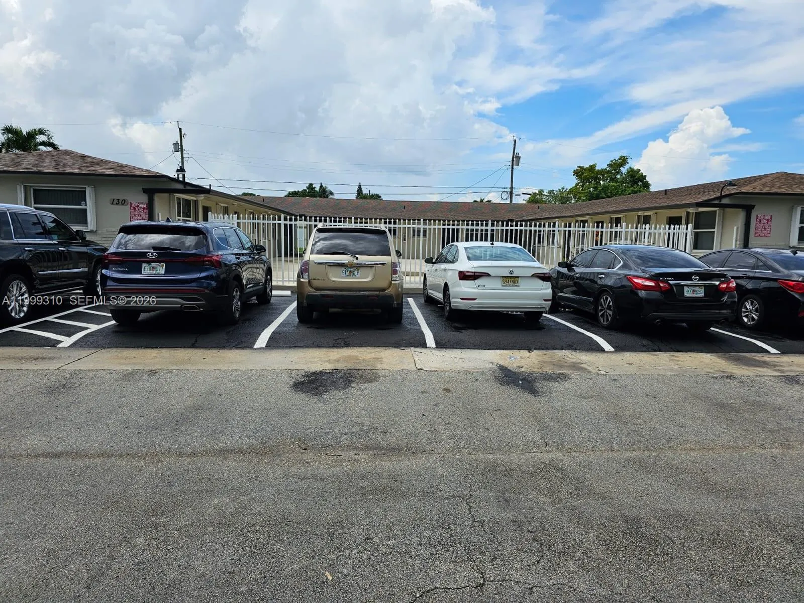 130 W 13th St 9, Hialeah, Florida 33010, Hialeah, Florida 33010, ,1 BathroomBathrooms,Residential Lease,For Rent,130 W 13th St 9, Hialeah, Florida 33010,A11999310