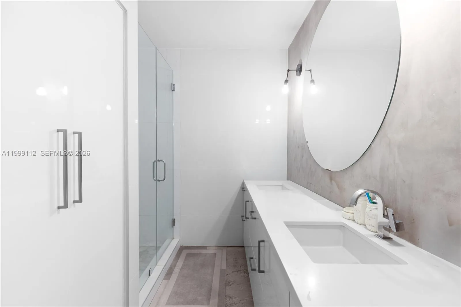 524 Warren Ln, Key Biscayne, Florida 33149, Key Biscayne, Florida 33149, 5 Bedrooms Bedrooms, ,4 BathroomsBathrooms,Residential,For Sale,524 Warren Ln, Key Biscayne, Florida 33149,A11999112