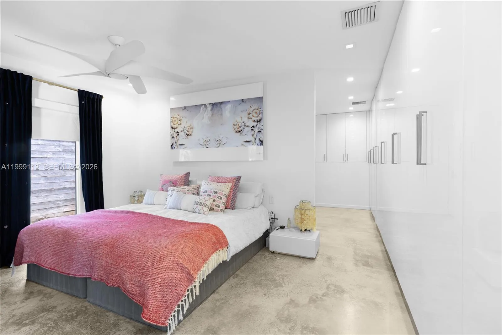 524 Warren Ln, Key Biscayne, Florida 33149, Key Biscayne, Florida 33149, 5 Bedrooms Bedrooms, ,4 BathroomsBathrooms,Residential,For Sale,524 Warren Ln, Key Biscayne, Florida 33149,A11999112