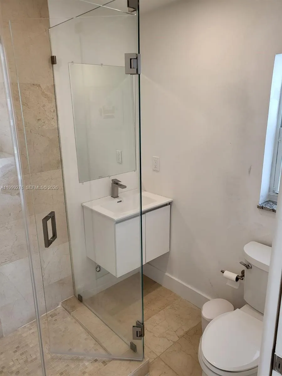 Hollywood, Florida 33024, 1 Bedroom Bedrooms, ,1 BathroomBathrooms,Residential Lease,For Rent,A11999276