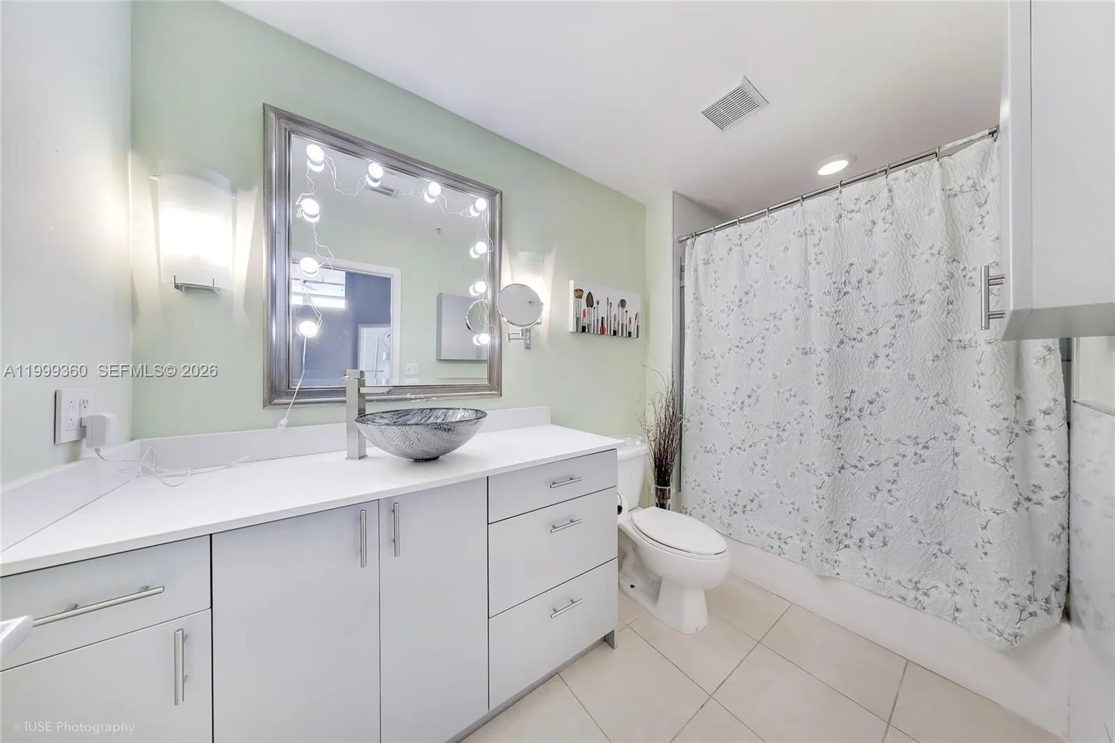 2001 Biscayne Blvd 2311, Miami, Florida 33137, Miami, Florida 33137, 2 Bedrooms Bedrooms, ,2 BathroomsBathrooms,Residential Lease,For Rent,2001 Biscayne Blvd 2311, Miami, Florida 33137,A11999360