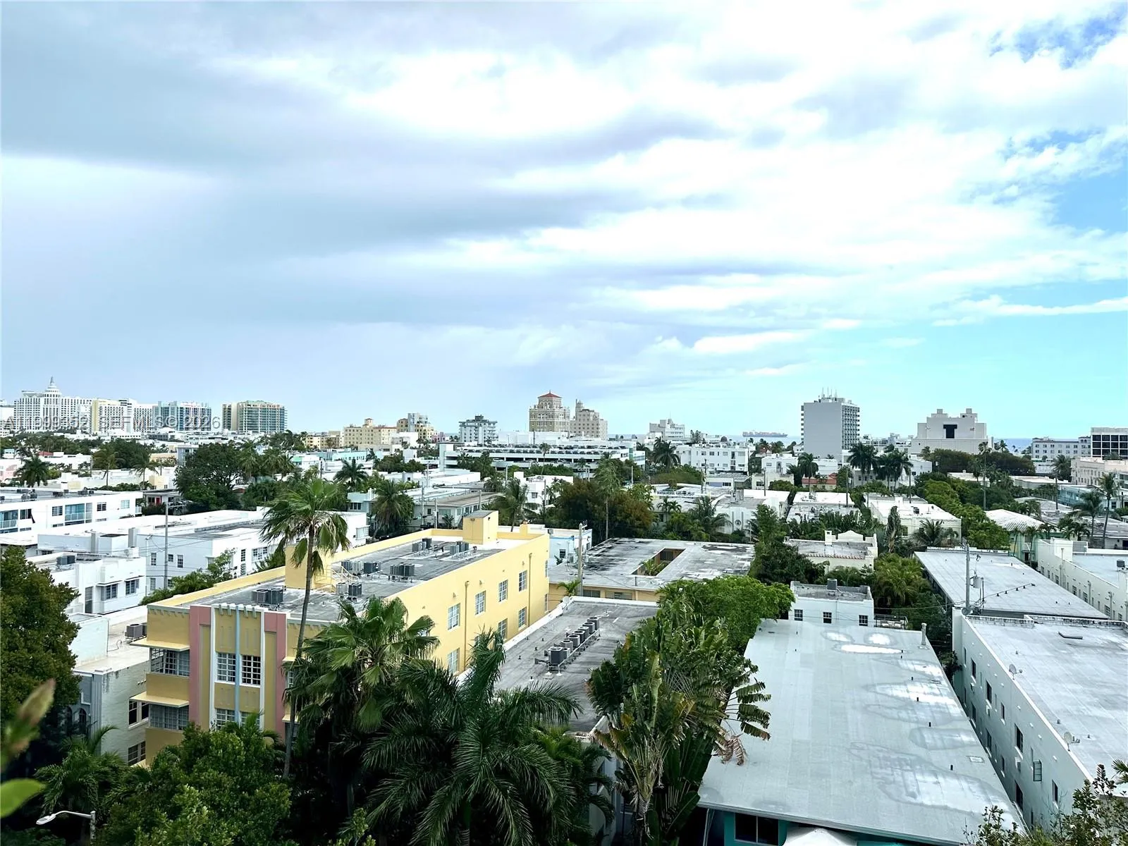 1020 Meridian Ave 806, Miami Beach, Florida 33139, Miami Beach, Florida 33139, 1 Bedroom Bedrooms, ,1 BathroomBathrooms,Residential Lease,For Rent,1020 Meridian Ave 806, Miami Beach, Florida 33139,A11999352