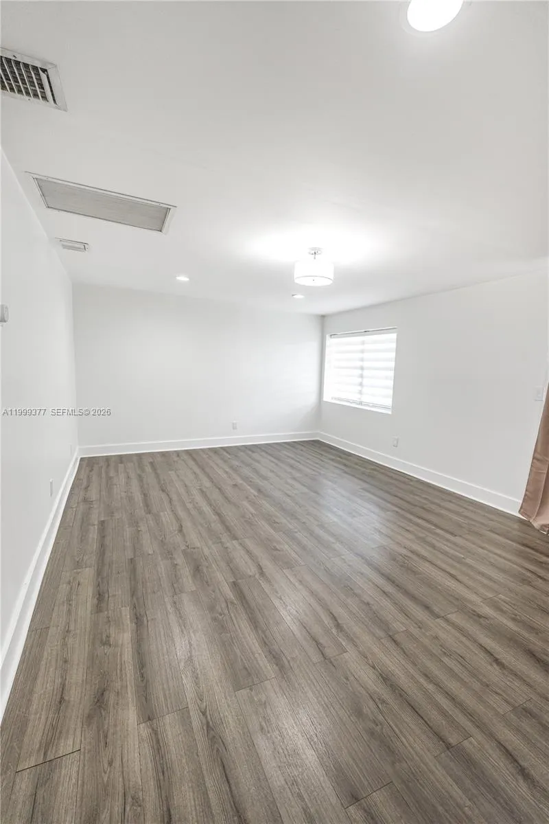 7031 Sw 27th Ct 1, Miramar, Florida 33023, Miramar, Florida 33023, 3 Bedrooms Bedrooms, ,1 BathroomBathrooms,Residential Lease,For Rent,7031 Sw 27th Ct 1, Miramar, Florida 33023,A11999377