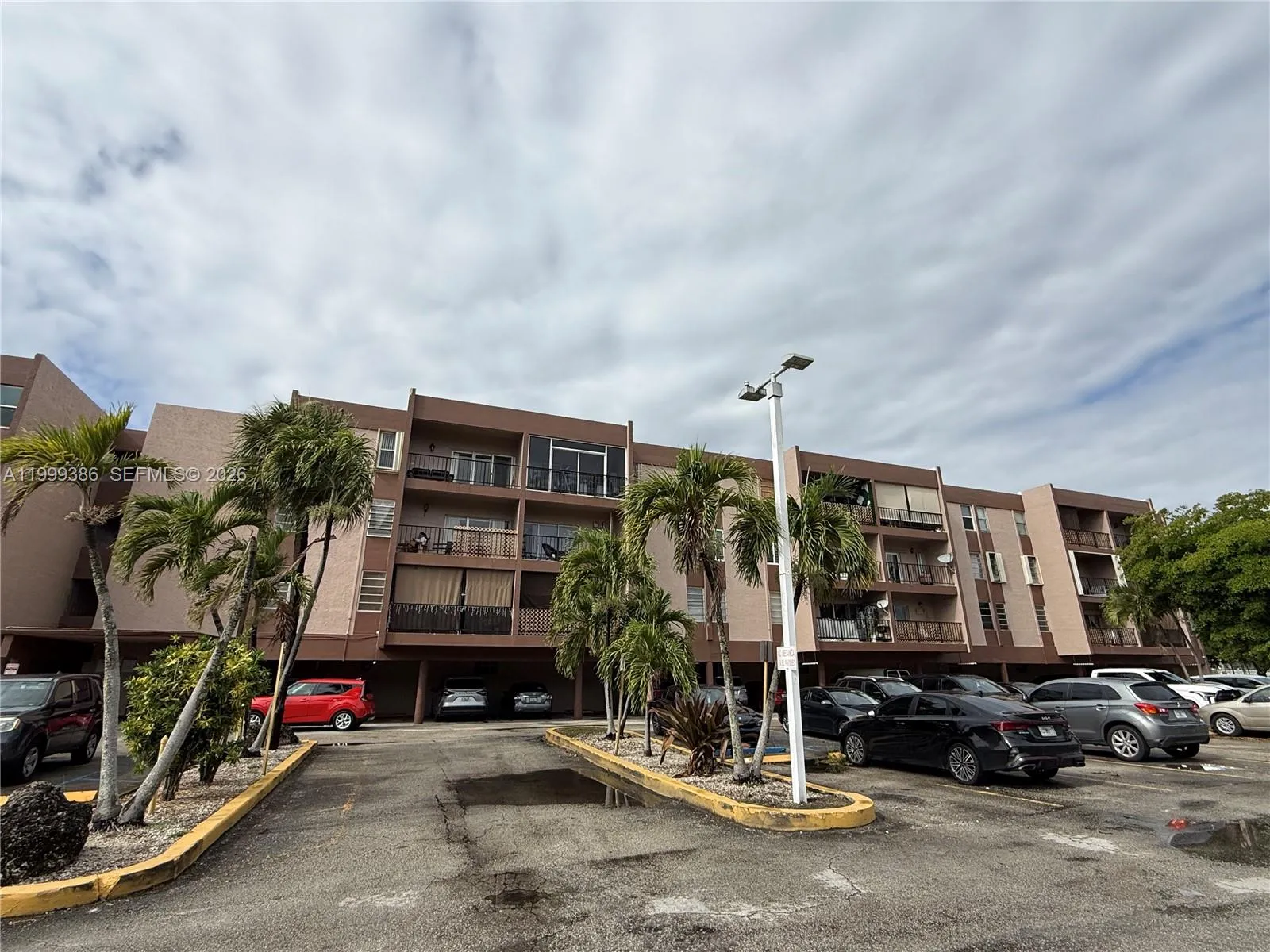 1900 W 68th St B203, Hialeah, Florida 33014, Hialeah, Florida 33014, 2 Bedrooms Bedrooms, ,2 BathroomsBathrooms,Residential,For Sale,1900 W 68th St B203, Hialeah, Florida 33014,A11999386