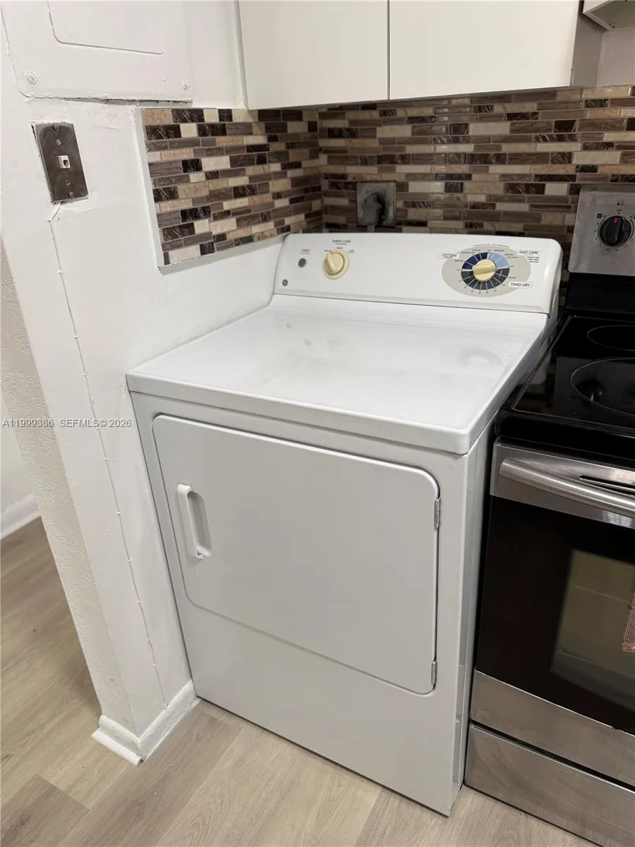 1900 W 68th St B203, Hialeah, Florida 33014, Hialeah, Florida 33014, 2 Bedrooms Bedrooms, ,2 BathroomsBathrooms,Residential,For Sale,1900 W 68th St B203, Hialeah, Florida 33014,A11999386