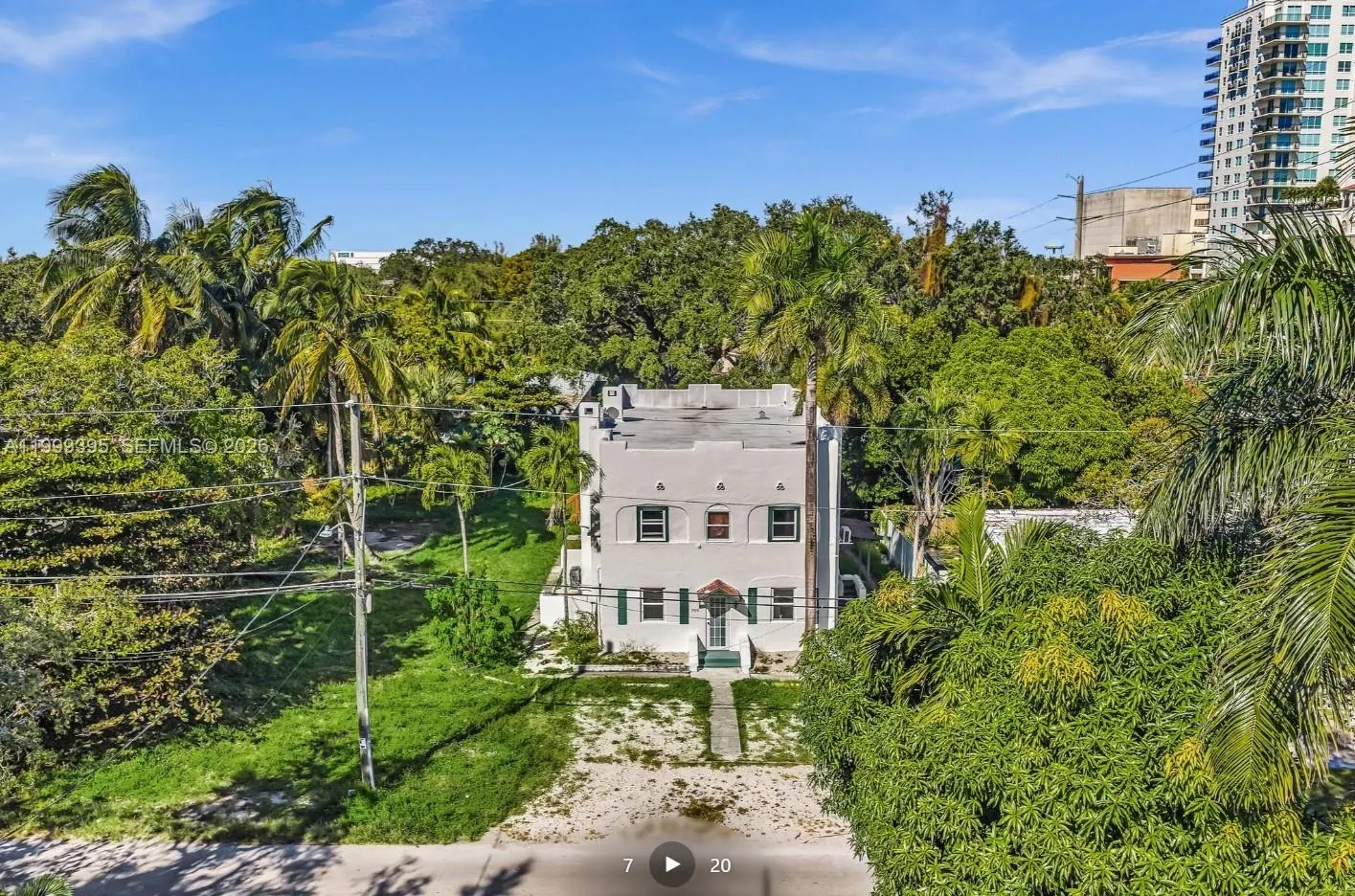 709 Sw 4th Ct 1-7, Fort Lauderdale, Florida 33315, Fort Lauderdale, Florida 33315, 10 Bedrooms Bedrooms, ,10 BathroomsBathrooms,Residential Lease,For Rent,709 Sw 4th Ct 1-7, Fort Lauderdale, Florida 33315,A11999395