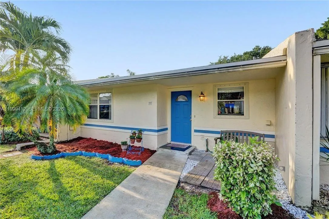 5201 Sw 31st Ave 195, Dania Beach, Florida 33312, Dania Beach, Florida 33312, 2 Bedrooms Bedrooms, ,2 BathroomsBathrooms,Residential Lease,For Rent,5201 Sw 31st Ave 195, Dania Beach, Florida 33312,A11999412