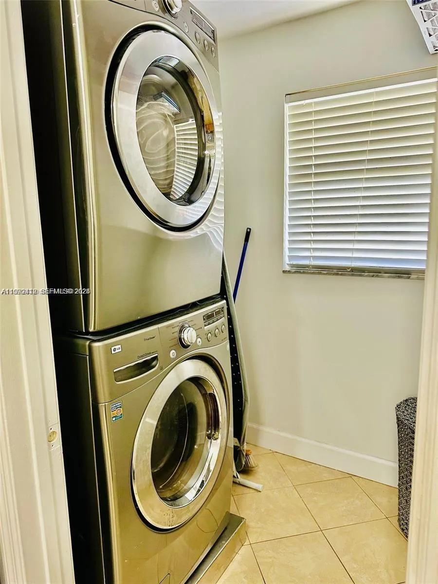 5201 Sw 31st Ave 195, Dania Beach, Florida 33312, Dania Beach, Florida 33312, 2 Bedrooms Bedrooms, ,2 BathroomsBathrooms,Residential Lease,For Rent,5201 Sw 31st Ave 195, Dania Beach, Florida 33312,A11999412