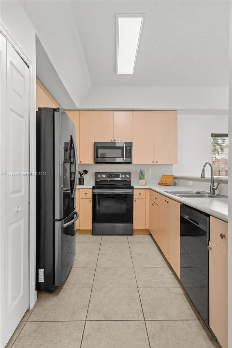 1740 Ne 36th Ave, Homestead, Florida 33033, Homestead, Florida 33033, 3 Bedrooms Bedrooms, ,2 BathroomsBathrooms,Residential,For Sale,1740 Ne 36th Ave, Homestead, Florida 33033,A11999289