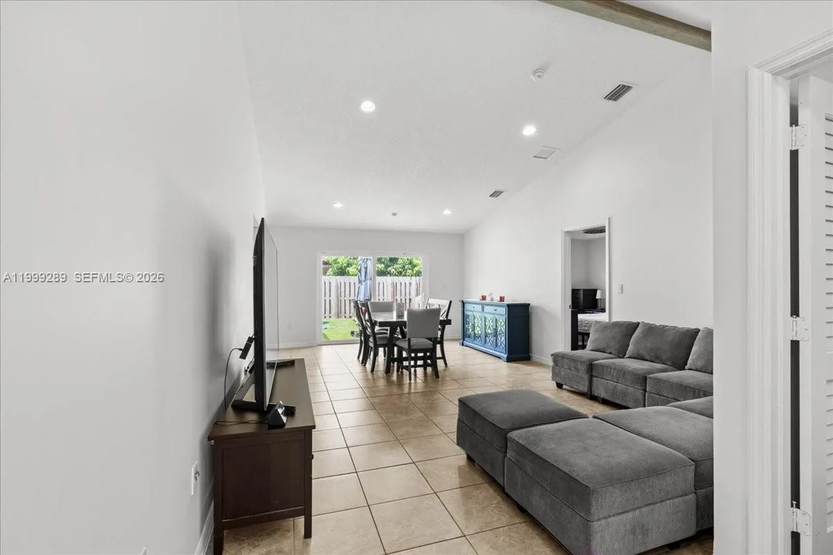1740 Ne 36th Ave, Homestead, Florida 33033, Homestead, Florida 33033, 3 Bedrooms Bedrooms, ,2 BathroomsBathrooms,Residential,For Sale,1740 Ne 36th Ave, Homestead, Florida 33033,A11999289