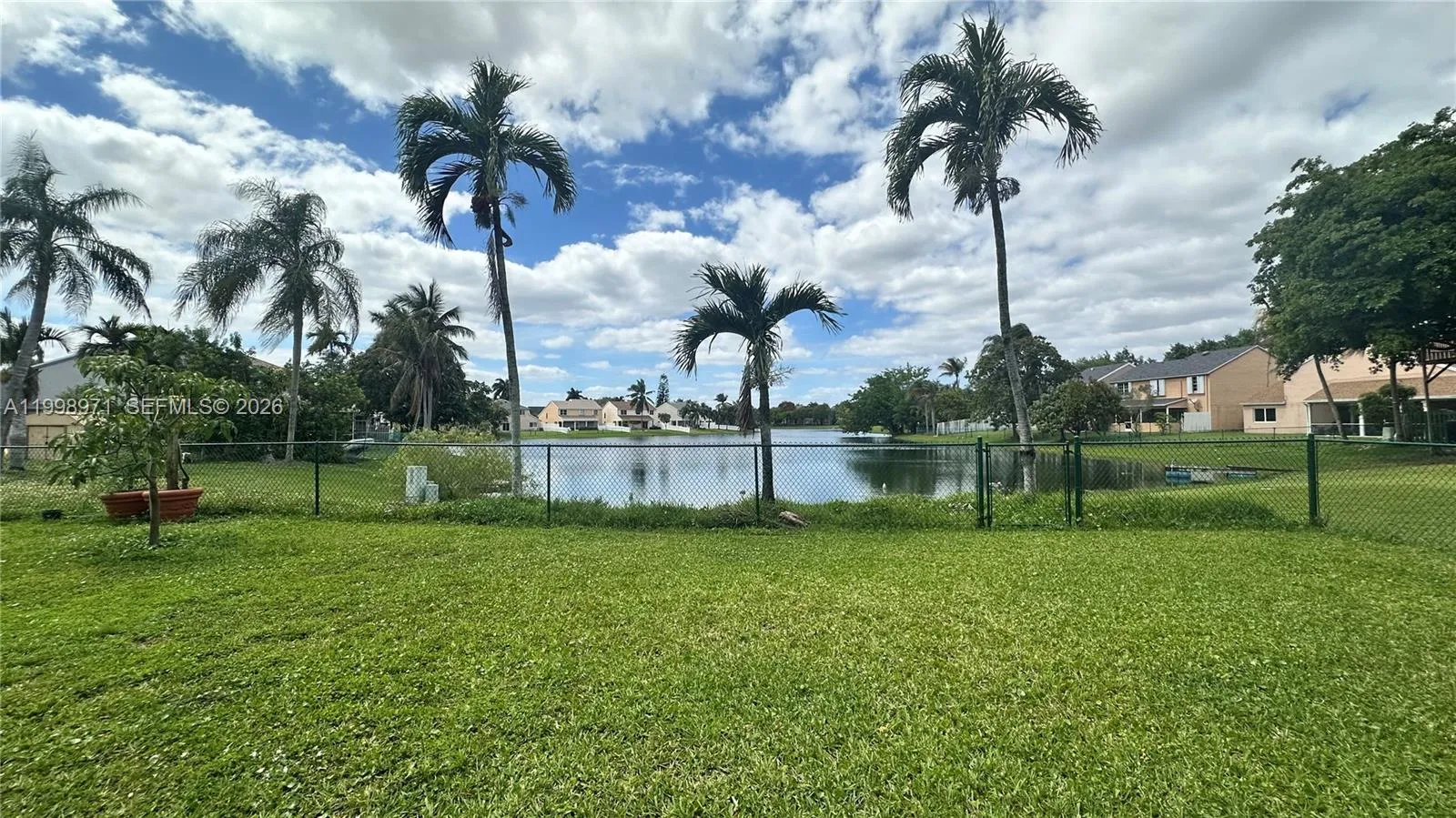 1141 Scarborough Dr, Davie, Florida 33324, Davie, Florida 33324, 4 Bedrooms Bedrooms, ,2 BathroomsBathrooms,Residential,For Sale,1141 Scarborough Dr, Davie, Florida 33324,A11998971
