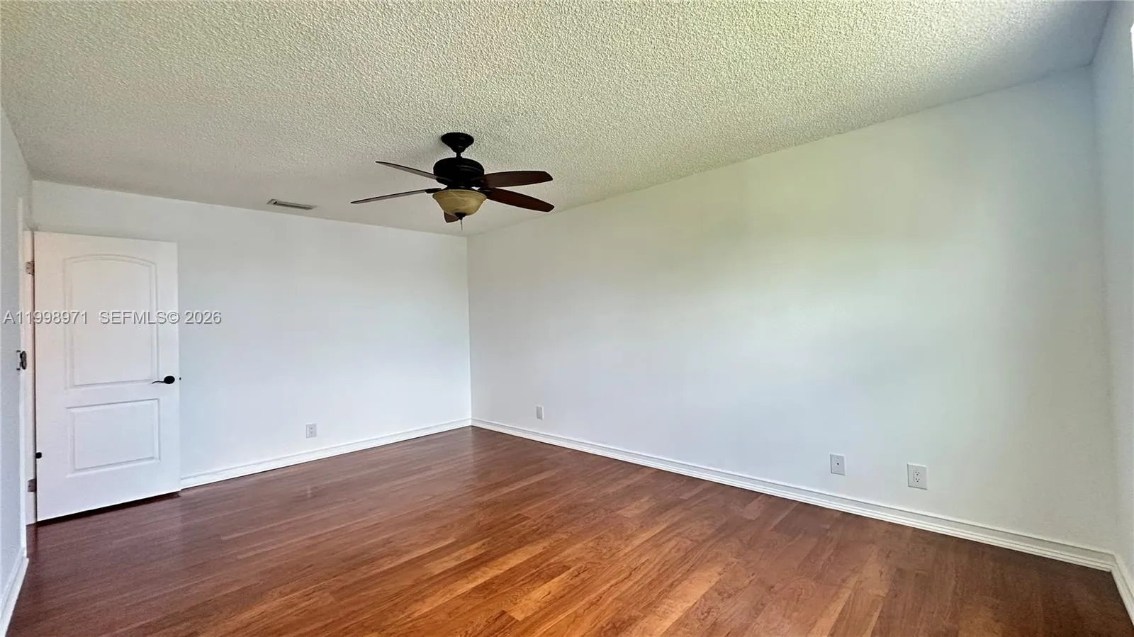 1141 Scarborough Dr, Davie, Florida 33324, Davie, Florida 33324, 4 Bedrooms Bedrooms, ,2 BathroomsBathrooms,Residential,For Sale,1141 Scarborough Dr, Davie, Florida 33324,A11998971