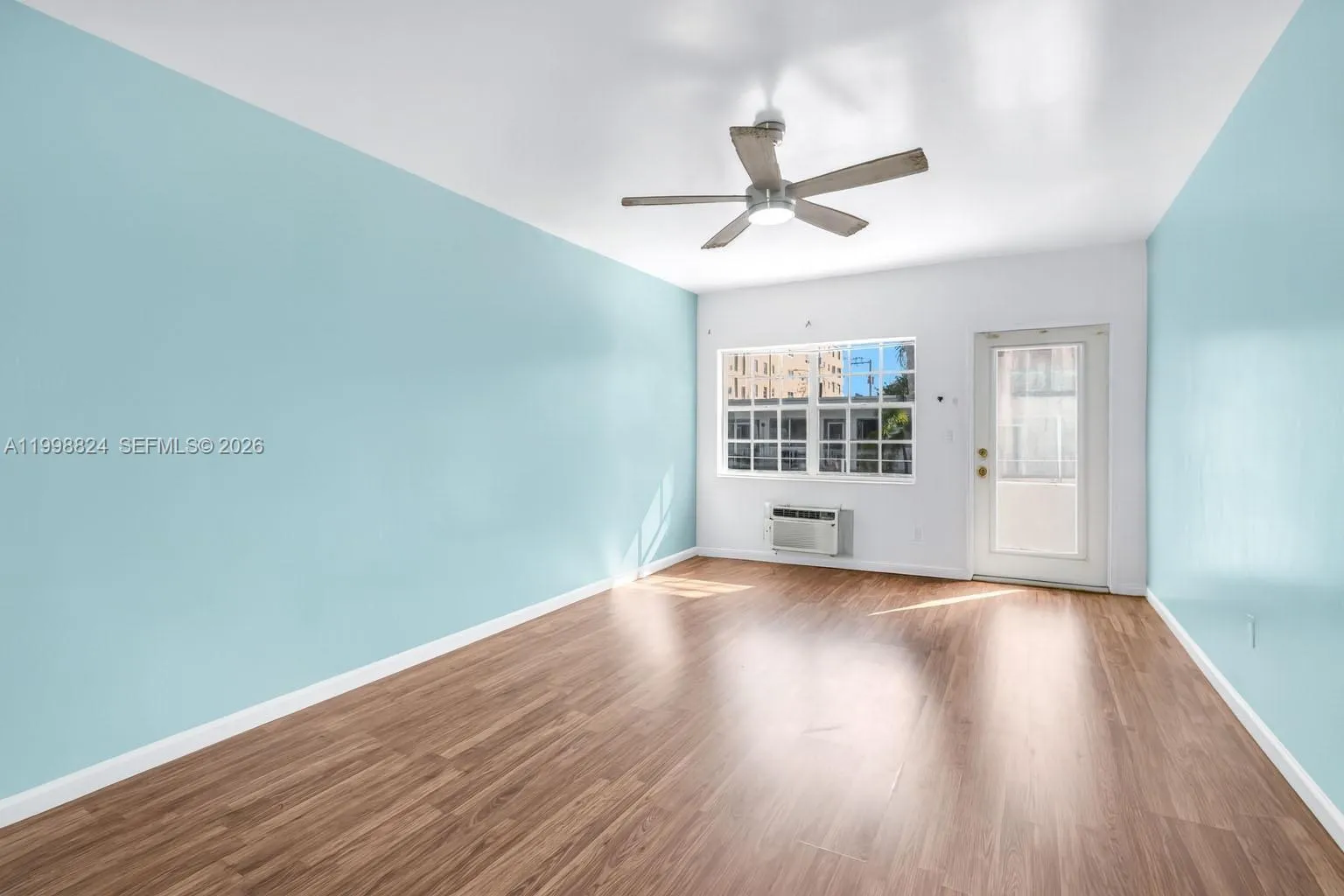 635 8th St 205, Miami Beach, Florida 33139, Miami Beach, Florida 33139, ,1 BathroomBathrooms,Residential Lease,For Rent,635 8th St 205, Miami Beach, Florida 33139,A11998824