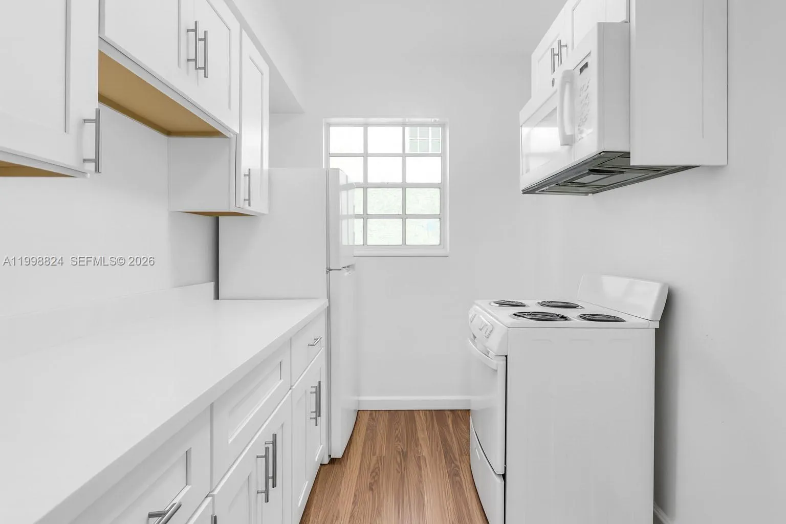 635 8th St 205, Miami Beach, Florida 33139, Miami Beach, Florida 33139, ,1 BathroomBathrooms,Residential Lease,For Rent,635 8th St 205, Miami Beach, Florida 33139,A11998824