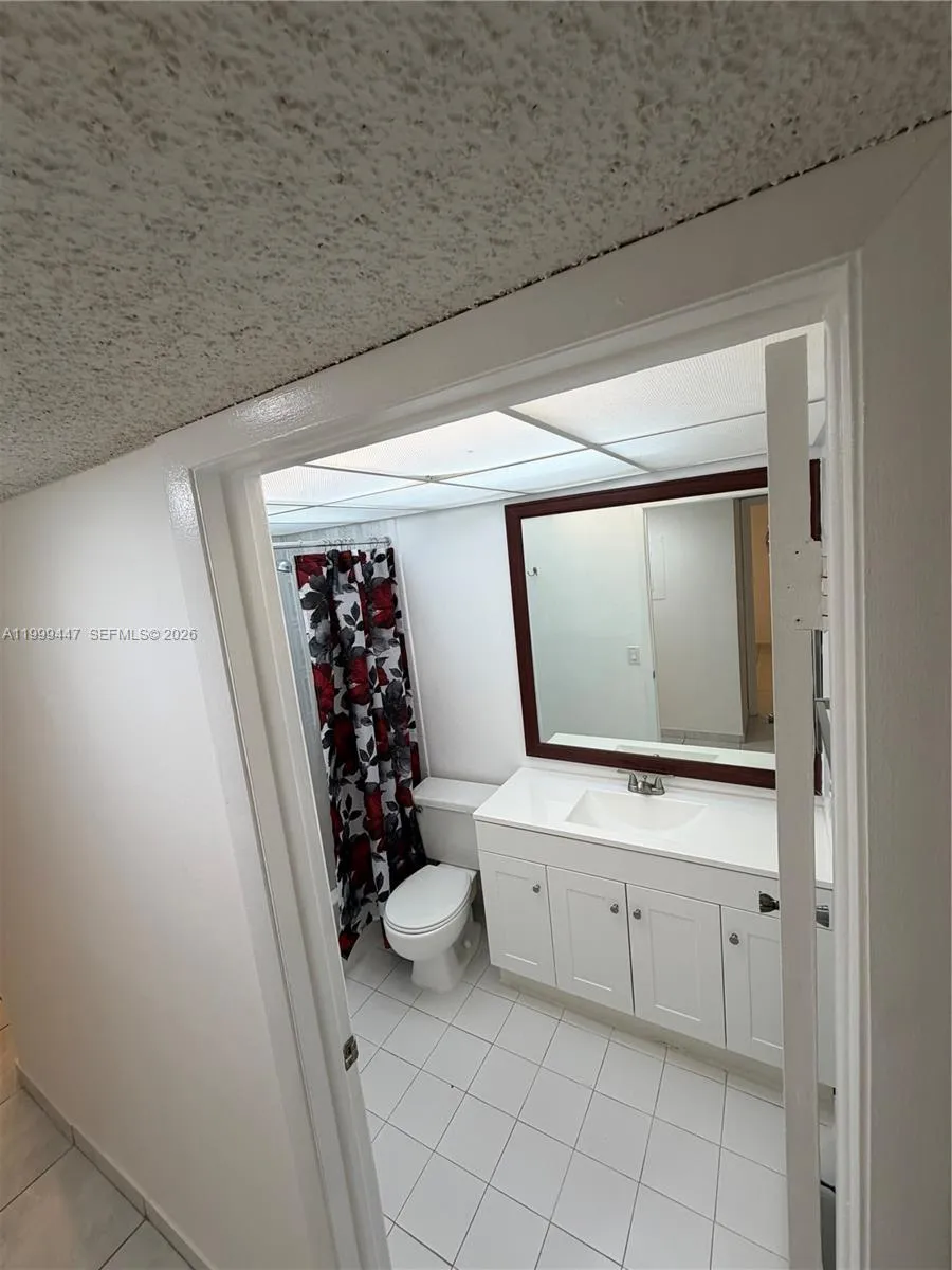 823 Ne 199th St 104-12, Miami, Florida 33179, Miami, Florida 33179, 2 Bedrooms Bedrooms, ,2 BathroomsBathrooms,Residential Lease,For Rent,823 Ne 199th St 104-12, Miami, Florida 33179,A11999447