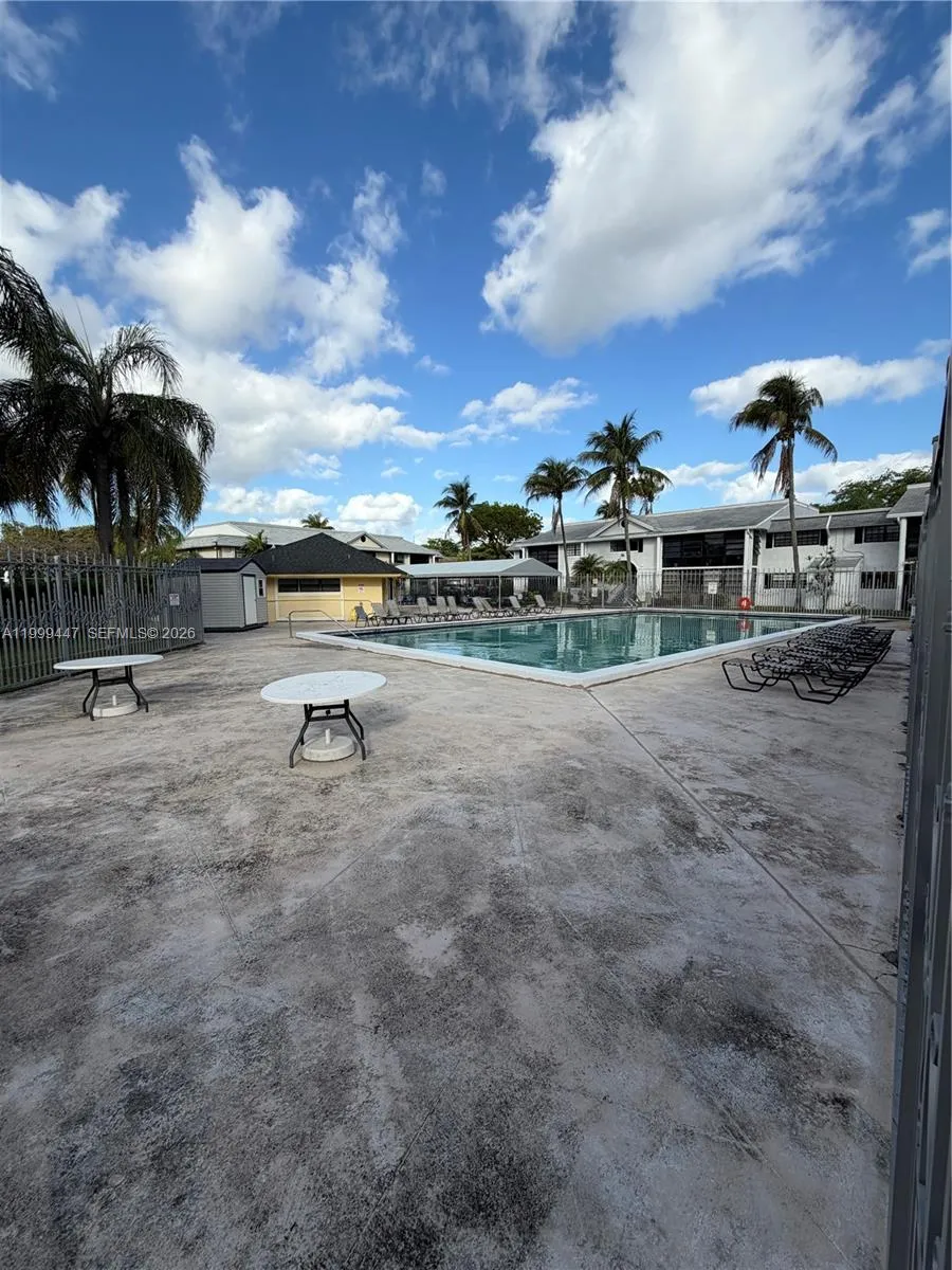 823 Ne 199th St 104-12, Miami, Florida 33179, Miami, Florida 33179, 2 Bedrooms Bedrooms, ,2 BathroomsBathrooms,Residential Lease,For Rent,823 Ne 199th St 104-12, Miami, Florida 33179,A11999447