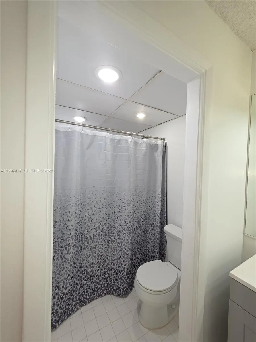 823 Ne 199th St 104-12, Miami, Florida 33179, Miami, Florida 33179, 2 Bedrooms Bedrooms, ,2 BathroomsBathrooms,Residential Lease,For Rent,823 Ne 199th St 104-12, Miami, Florida 33179,A11999447