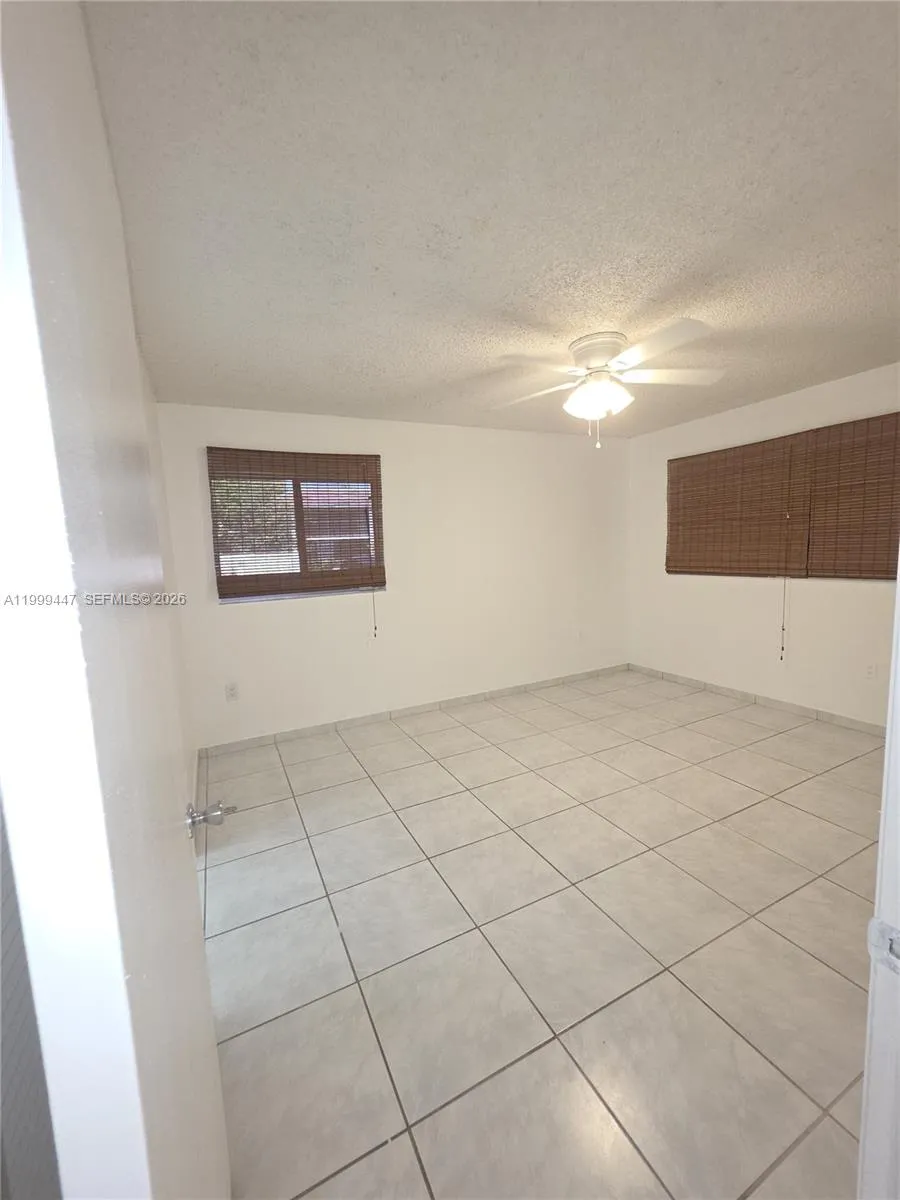 823 Ne 199th St 104-12, Miami, Florida 33179, Miami, Florida 33179, 2 Bedrooms Bedrooms, ,2 BathroomsBathrooms,Residential Lease,For Rent,823 Ne 199th St 104-12, Miami, Florida 33179,A11999447