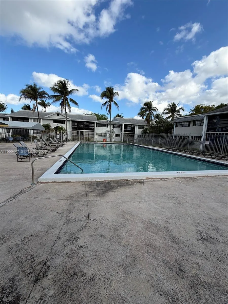 823 Ne 199th St 104-12, Miami, Florida 33179, Miami, Florida 33179, 2 Bedrooms Bedrooms, ,2 BathroomsBathrooms,Residential Lease,For Rent,823 Ne 199th St 104-12, Miami, Florida 33179,A11999447