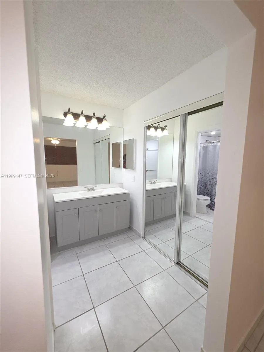 823 Ne 199th St 104-12, Miami, Florida 33179, Miami, Florida 33179, 2 Bedrooms Bedrooms, ,2 BathroomsBathrooms,Residential Lease,For Rent,823 Ne 199th St 104-12, Miami, Florida 33179,A11999447
