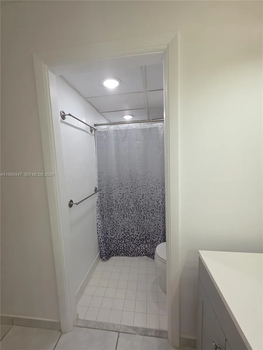 823 Ne 199th St 104-12, Miami, Florida 33179, Miami, Florida 33179, 2 Bedrooms Bedrooms, ,2 BathroomsBathrooms,Residential Lease,For Rent,823 Ne 199th St 104-12, Miami, Florida 33179,A11999447