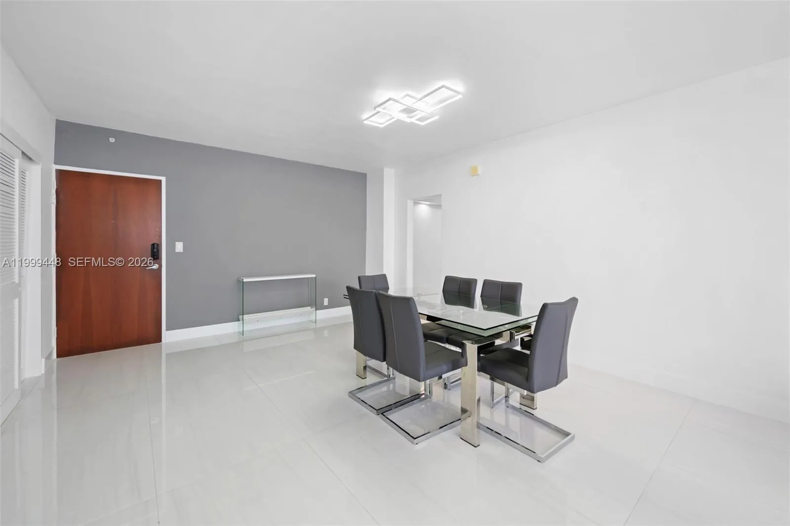4001 S Ocean Dr 15b, Hollywood, Florida 33019, Hollywood, Florida 33019, 2 Bedrooms Bedrooms, ,2 BathroomsBathrooms,Residential,For Sale,4001 S Ocean Dr 15b, Hollywood, Florida 33019,A11999448