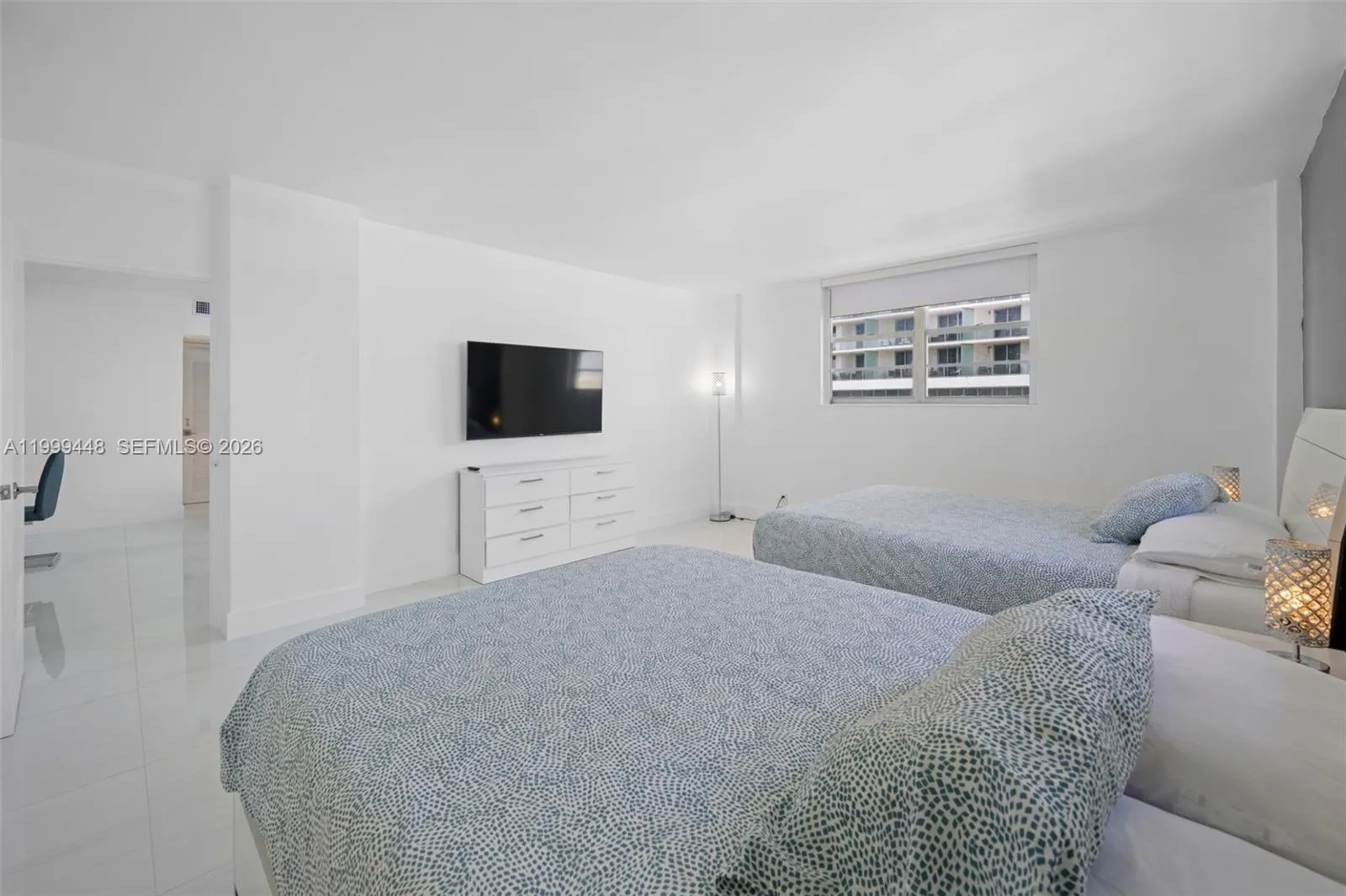 4001 S Ocean Dr 15b, Hollywood, Florida 33019, Hollywood, Florida 33019, 2 Bedrooms Bedrooms, ,2 BathroomsBathrooms,Residential,For Sale,4001 S Ocean Dr 15b, Hollywood, Florida 33019,A11999448