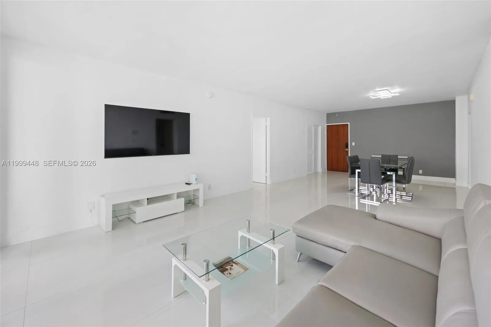 4001 S Ocean Dr 15b, Hollywood, Florida 33019, Hollywood, Florida 33019, 2 Bedrooms Bedrooms, ,2 BathroomsBathrooms,Residential,For Sale,4001 S Ocean Dr 15b, Hollywood, Florida 33019,A11999448