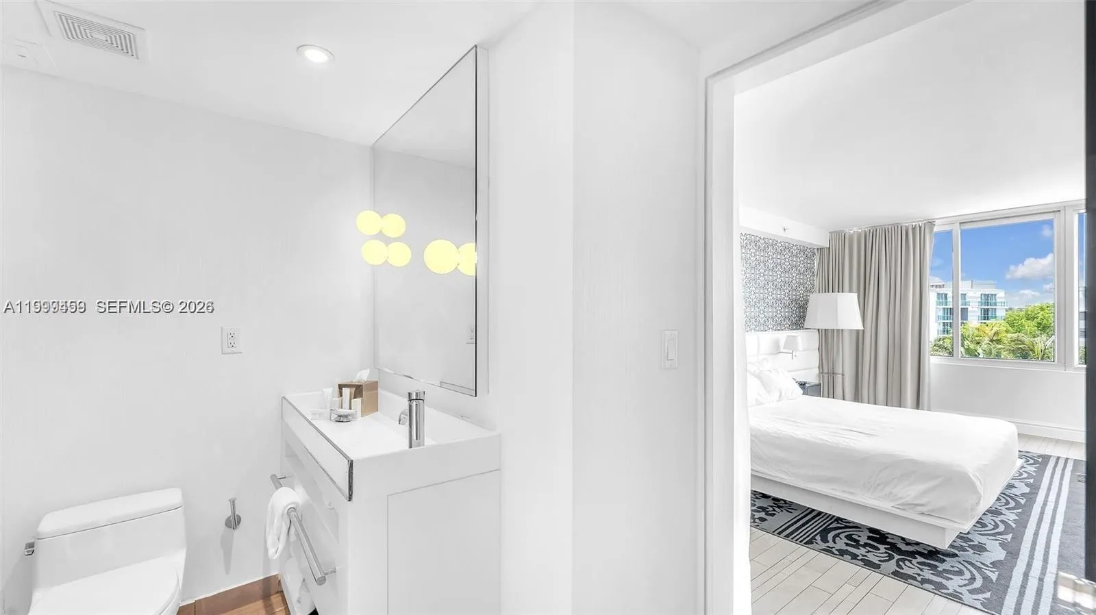 1100 West Ave 409, Miami Beach, Florida 33139, Miami Beach, Florida 33139, 1 Bedroom Bedrooms, ,1 BathroomBathrooms,Residential Lease,For Rent,1100 West Ave 409, Miami Beach, Florida 33139,A11999459
