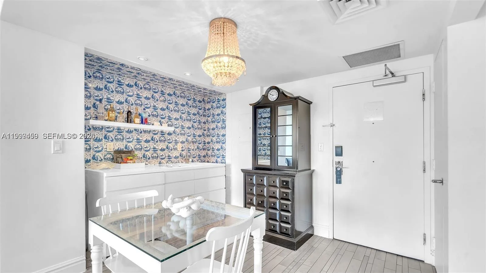 1100 West Ave 409, Miami Beach, Florida 33139, Miami Beach, Florida 33139, 1 Bedroom Bedrooms, ,1 BathroomBathrooms,Residential Lease,For Rent,1100 West Ave 409, Miami Beach, Florida 33139,A11999459