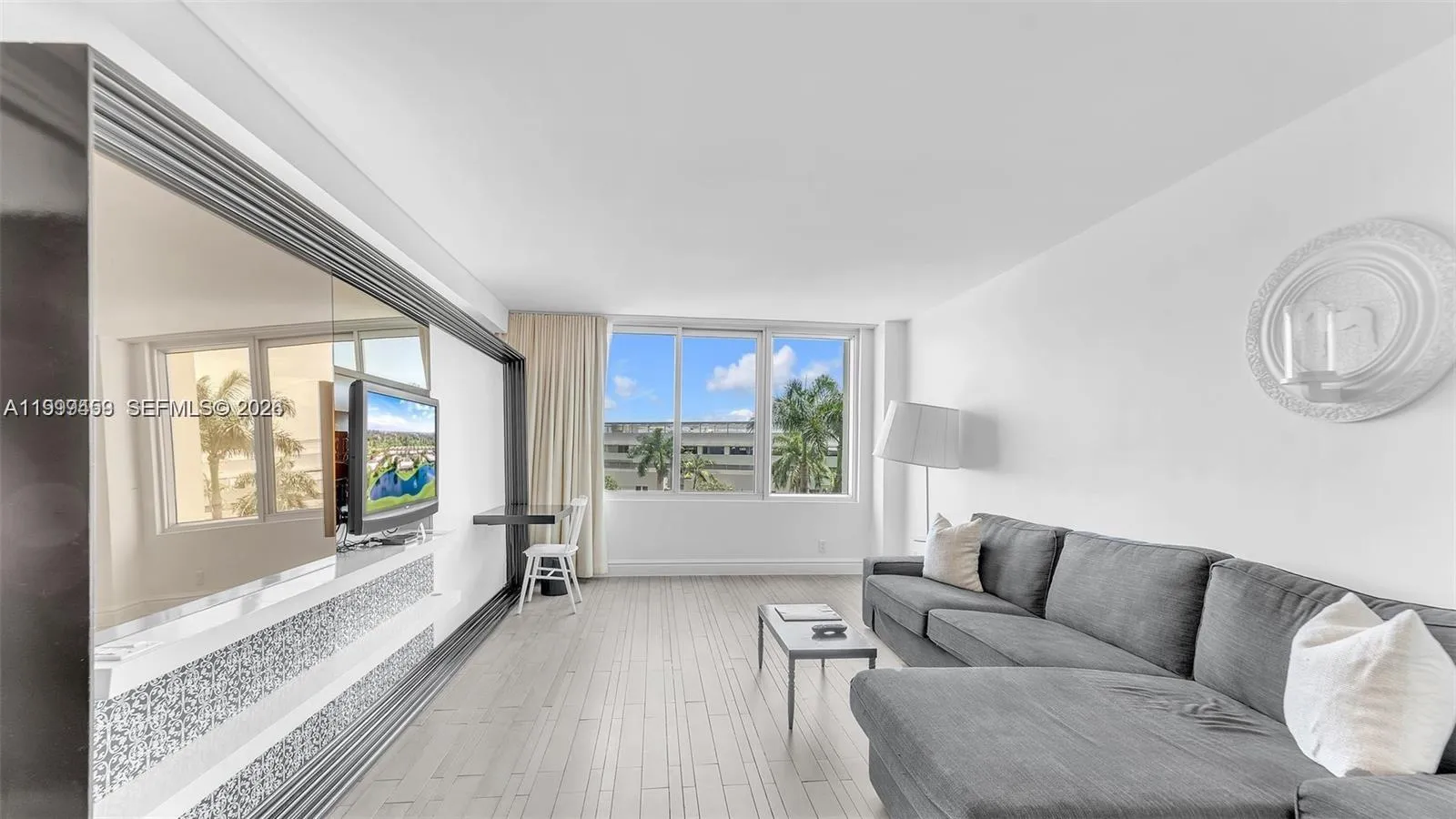 1100 West Ave 409, Miami Beach, Florida 33139, Miami Beach, Florida 33139, 1 Bedroom Bedrooms, ,1 BathroomBathrooms,Residential Lease,For Rent,1100 West Ave 409, Miami Beach, Florida 33139,A11999459
