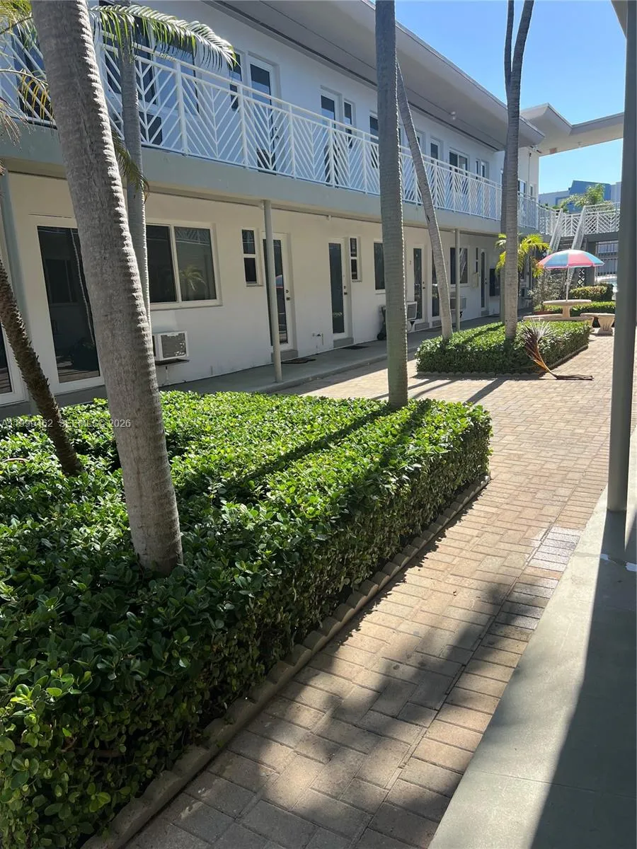 7430 Byron Ave 7a, Miami Beach, Florida 33141, Miami Beach, Florida 33141, ,1 BathroomBathrooms,Residential Lease,For Rent,7430 Byron Ave 7a, Miami Beach, Florida 33141,A11999462