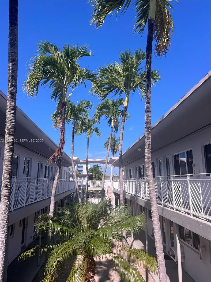 7430 Byron Ave 7a, Miami Beach, Florida 33141, Miami Beach, Florida 33141, ,1 BathroomBathrooms,Residential Lease,For Rent,7430 Byron Ave 7a, Miami Beach, Florida 33141,A11999462