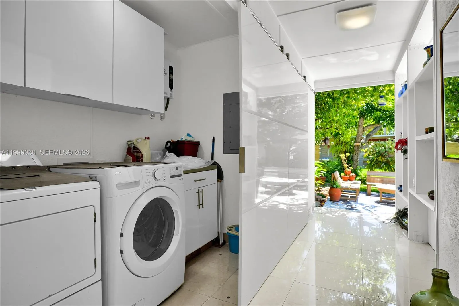 2615 Sw 34th Ct, Miami, Florida 33133, Miami, Florida 33133, 4 Bedrooms Bedrooms, ,2 BathroomsBathrooms,Residential,For Sale,2615 Sw 34th Ct, Miami, Florida 33133,A11999030