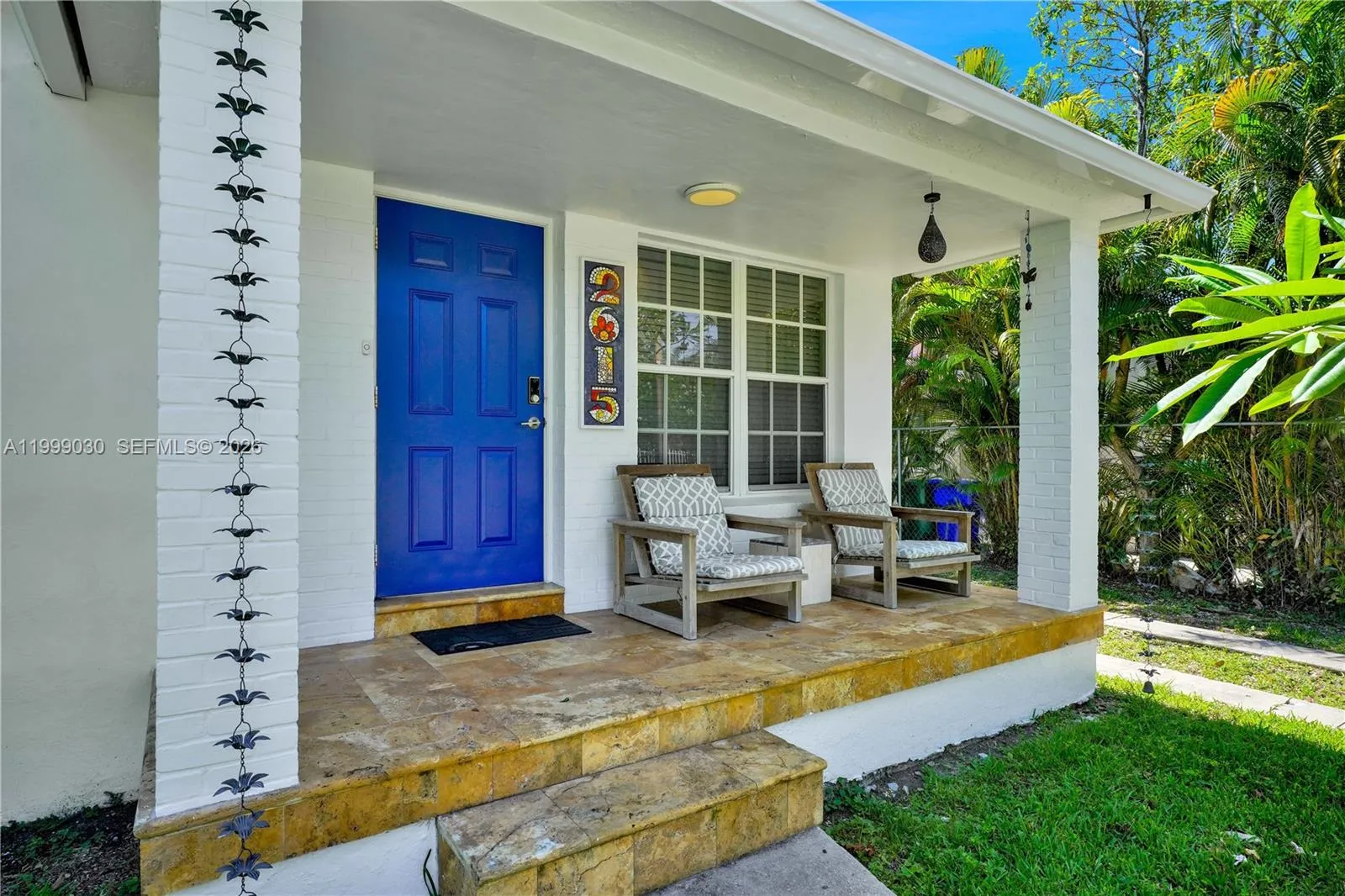 2615 Sw 34th Ct, Miami, Florida 33133, Miami, Florida 33133, 4 Bedrooms Bedrooms, ,2 BathroomsBathrooms,Residential,For Sale,2615 Sw 34th Ct, Miami, Florida 33133,A11999030