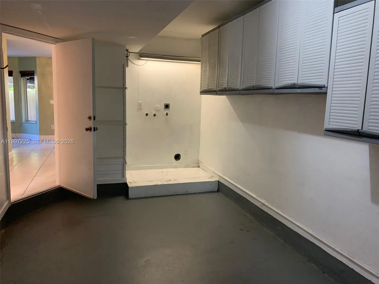 194 Maple Ter, Davie, Florida 33325, Davie, Florida 33325, 4 Bedrooms Bedrooms, ,2 BathroomsBathrooms,Residential Lease,For Rent,194 Maple Ter, Davie, Florida 33325,A11997225