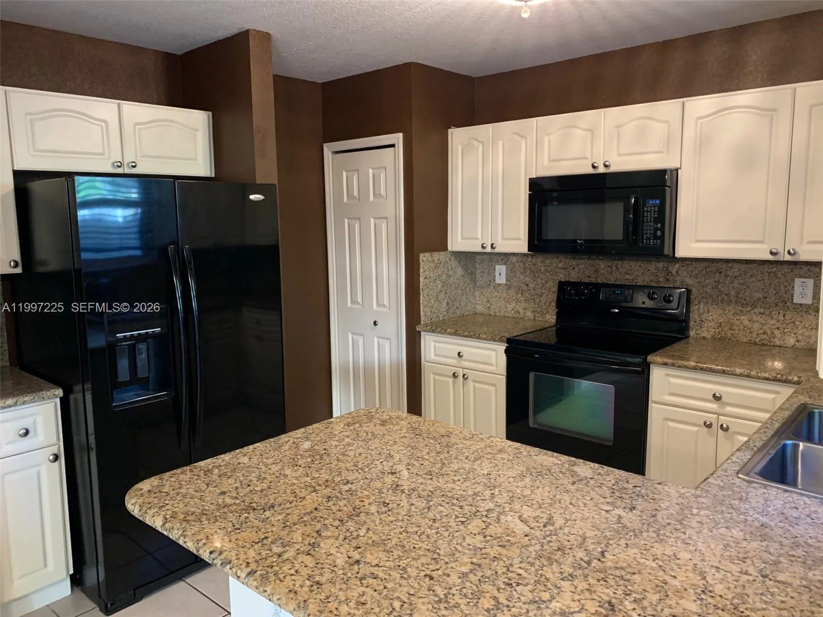 194 Maple Ter, Davie, Florida 33325, Davie, Florida 33325, 4 Bedrooms Bedrooms, ,2 BathroomsBathrooms,Residential Lease,For Rent,194 Maple Ter, Davie, Florida 33325,A11997225