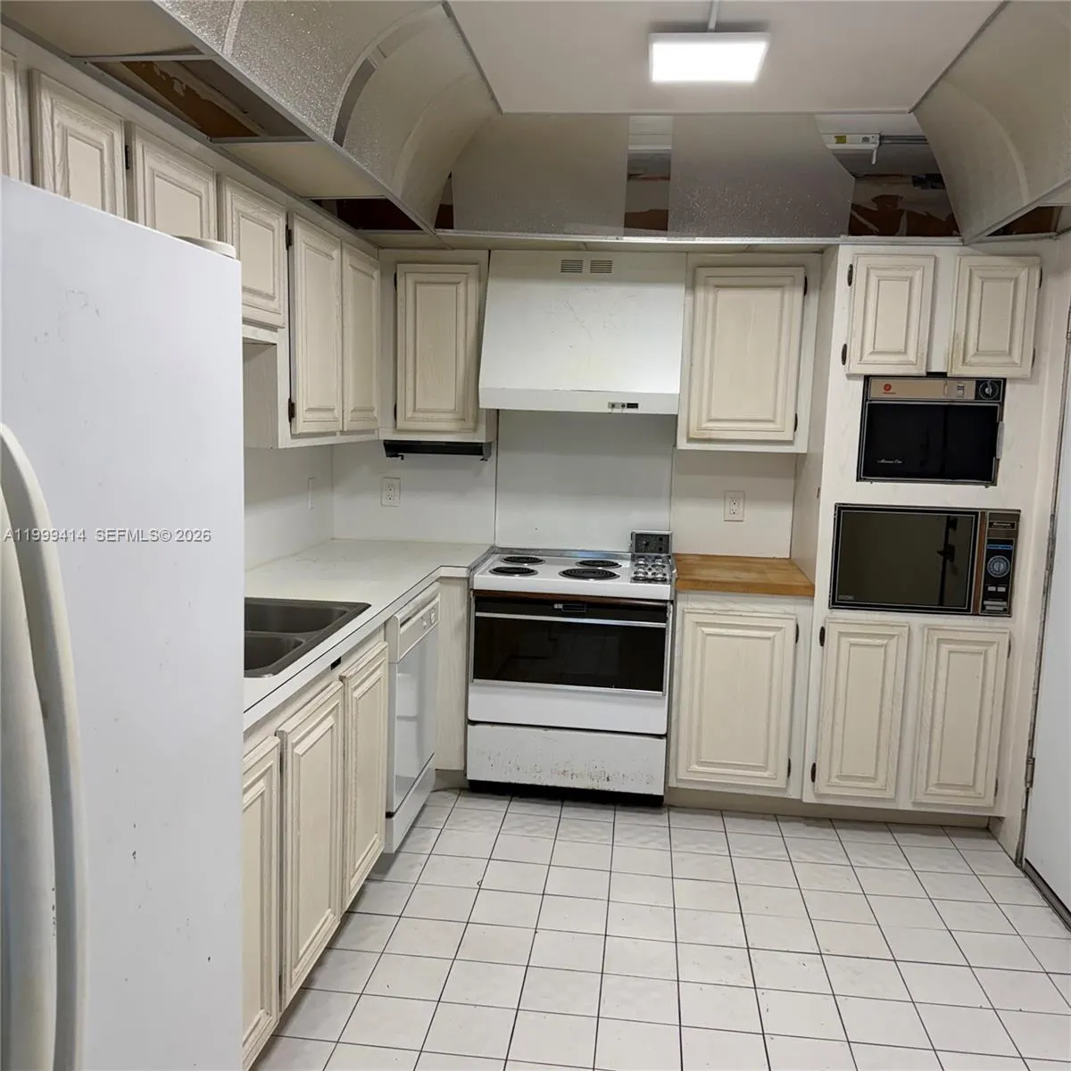 1880 S Ocean Dr Ts706, Hallandale Beach, Florida 3, Hallandale Beach, Florida 33009, 3 Bedrooms Bedrooms, ,3 BathroomsBathrooms,Residential,For Sale,1880 S Ocean Dr Ts706, Hallandale Beach, Florida 3,A11999414