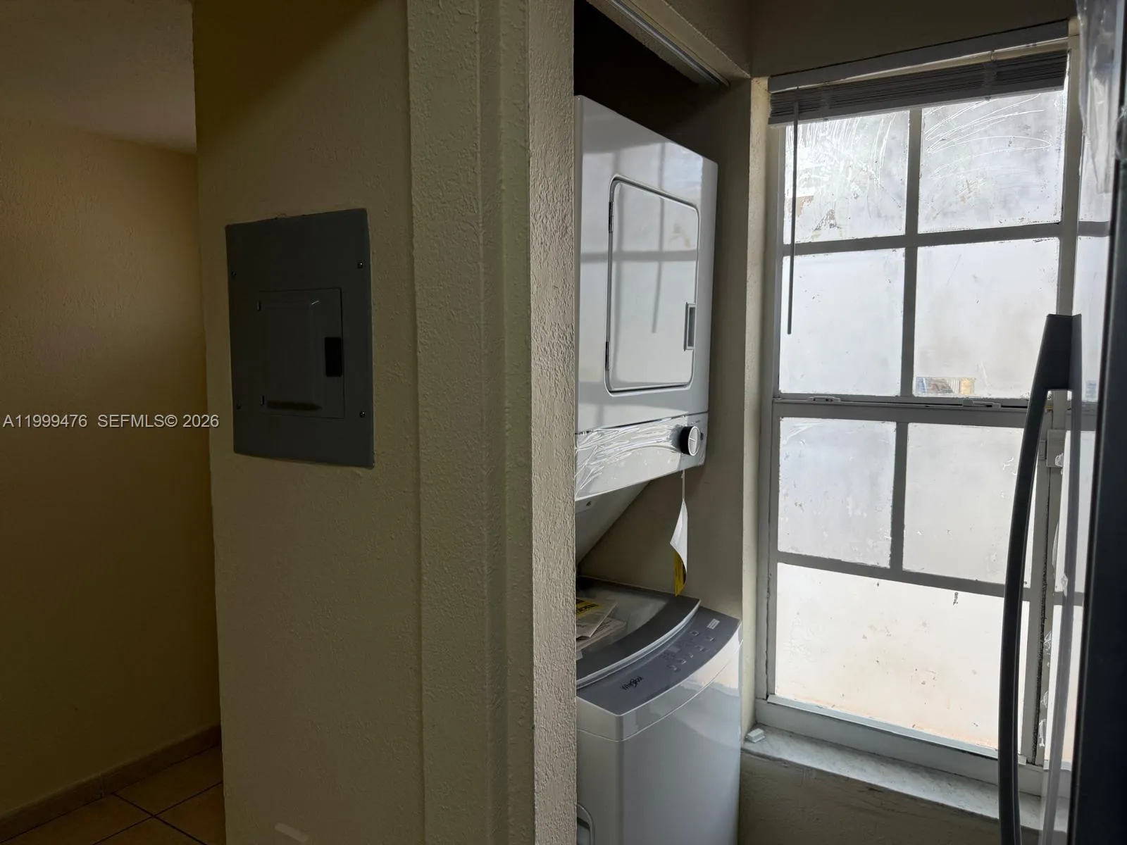 2310 W 60th St 9-g, Hialeah, Florida 33016, Hialeah, Florida 33016, 2 Bedrooms Bedrooms, ,1 BathroomBathrooms,Residential Lease,For Rent,2310 W 60th St 9-g, Hialeah, Florida 33016,A11999476