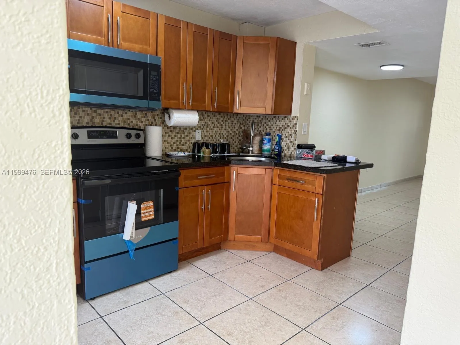 2310 W 60th St 9-g, Hialeah, Florida 33016, Hialeah, Florida 33016, 2 Bedrooms Bedrooms, ,1 BathroomBathrooms,Residential Lease,For Rent,2310 W 60th St 9-g, Hialeah, Florida 33016,A11999476