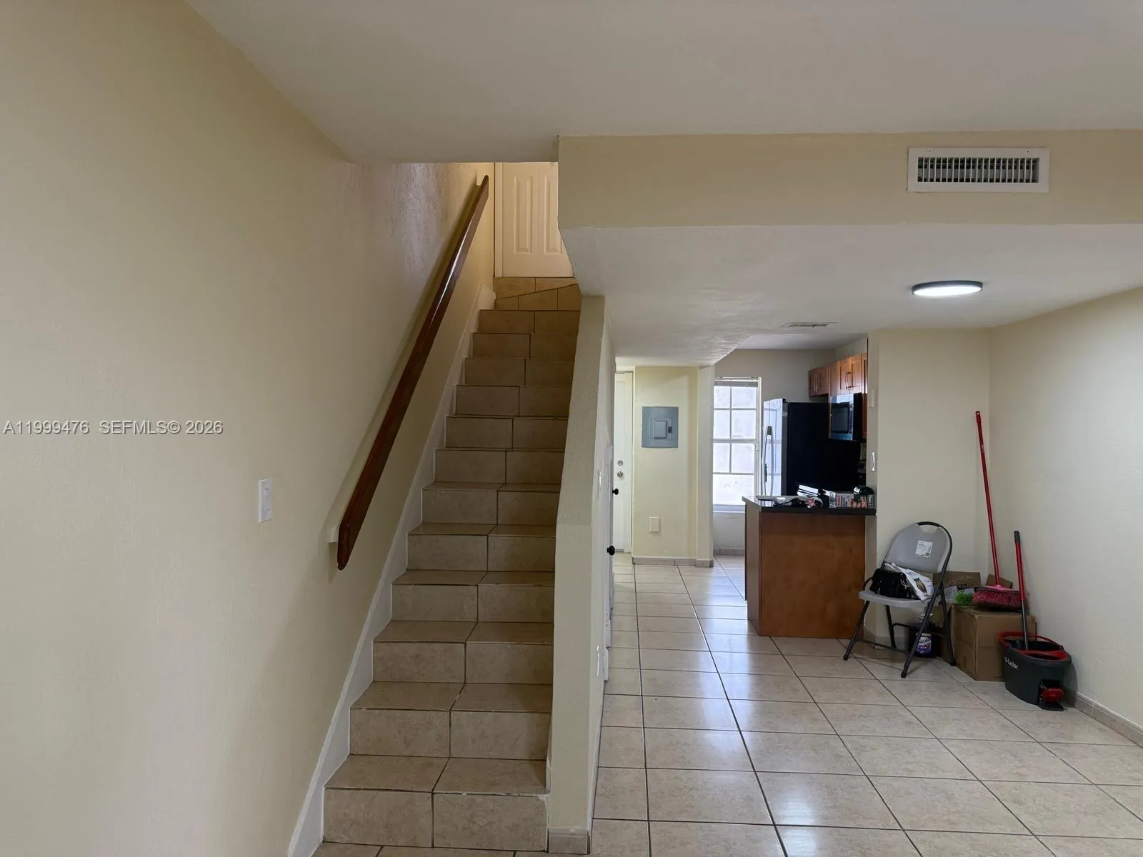 2310 W 60th St 9-g, Hialeah, Florida 33016, Hialeah, Florida 33016, 2 Bedrooms Bedrooms, ,1 BathroomBathrooms,Residential Lease,For Rent,2310 W 60th St 9-g, Hialeah, Florida 33016,A11999476