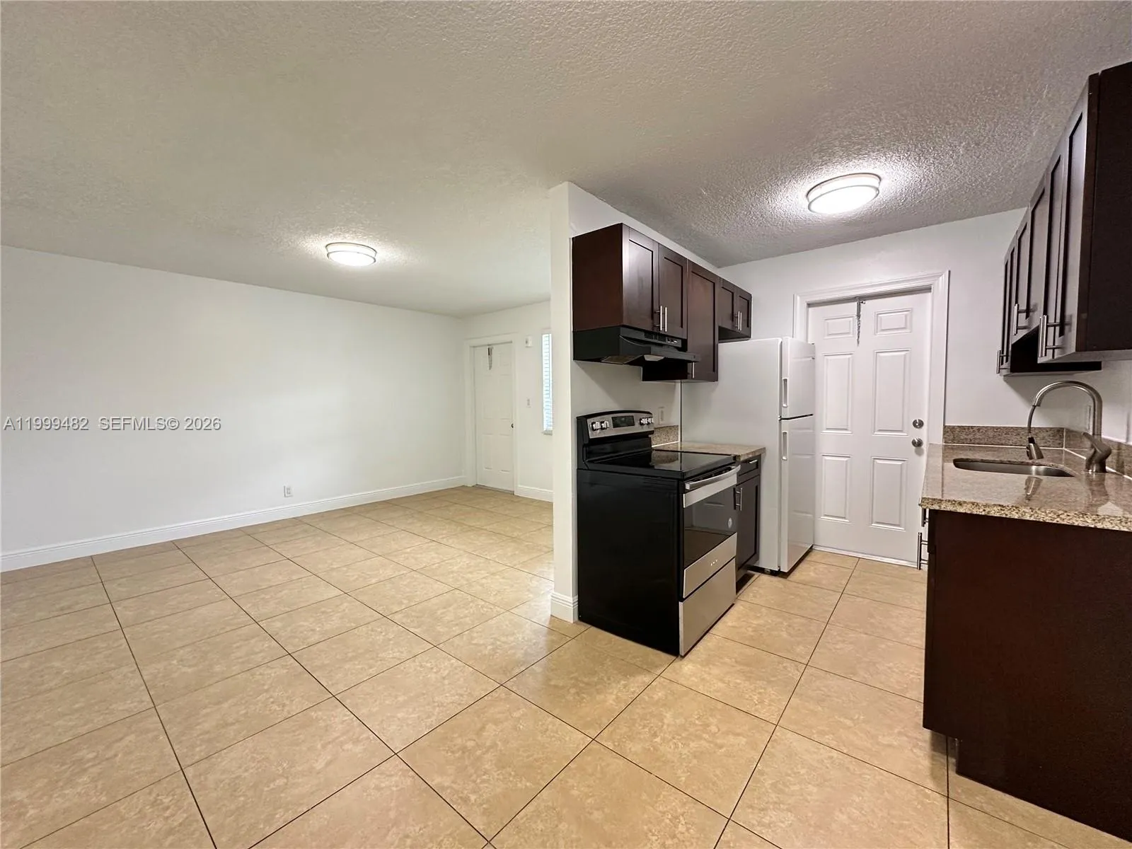 2900 Ne 17th Ave 209, Pompano Beach, Florida 33064, Pompano Beach, Florida 33064, 1 Bedroom Bedrooms, ,1 BathroomBathrooms,Residential Lease,For Rent,2900 Ne 17th Ave 209, Pompano Beach, Florida 33064,A11999482