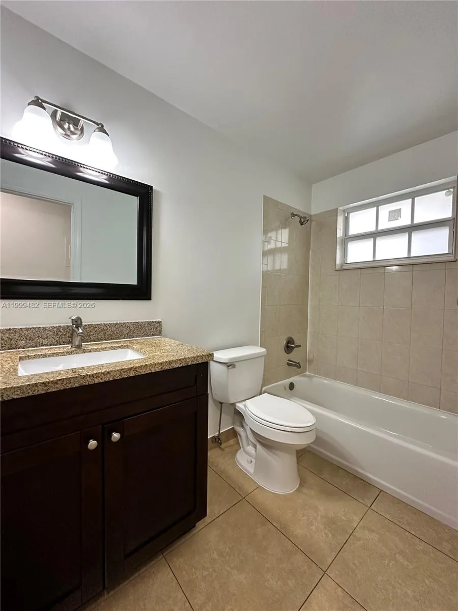 2900 Ne 17th Ave 209, Pompano Beach, Florida 33064, Pompano Beach, Florida 33064, 1 Bedroom Bedrooms, ,1 BathroomBathrooms,Residential Lease,For Rent,2900 Ne 17th Ave 209, Pompano Beach, Florida 33064,A11999482